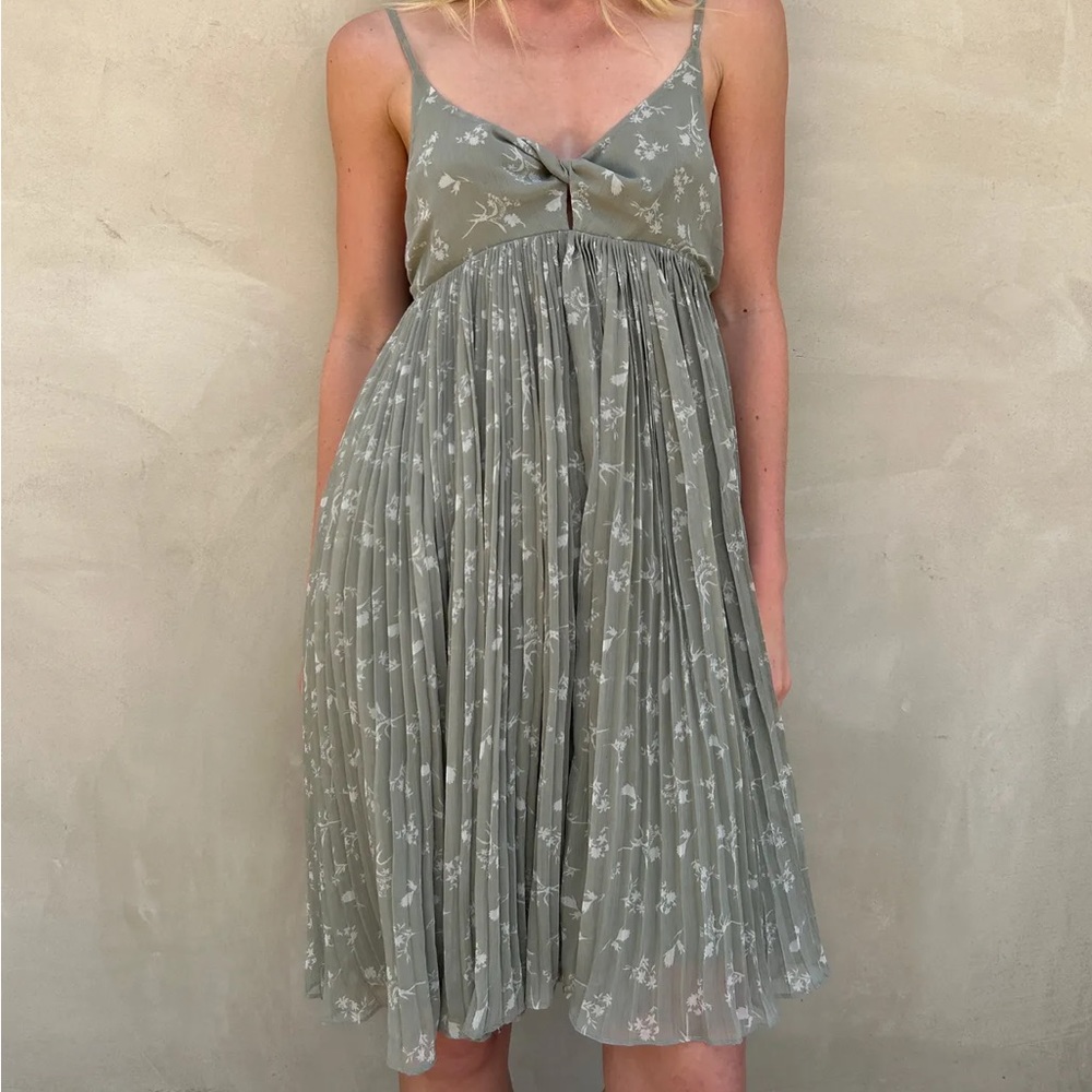 oak + fort twist front floral dress